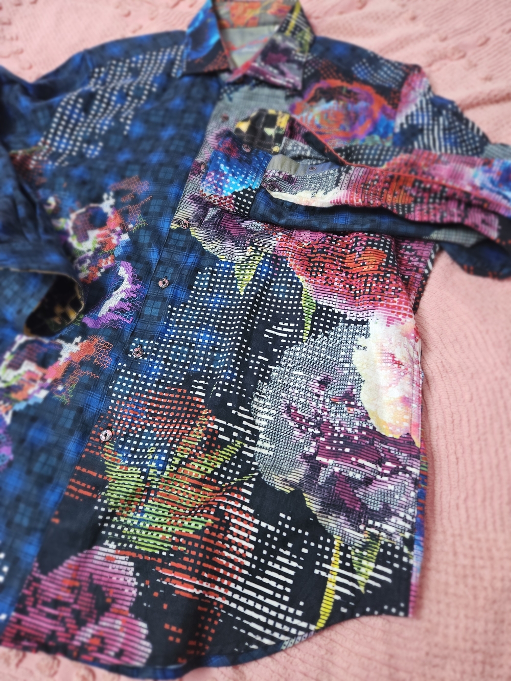 Robert Graham Limited Edition XL "IN FULL BLOOM"